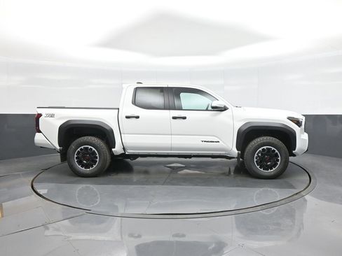 New 2026 Toyota Tacoma TRD Off-Road image 8