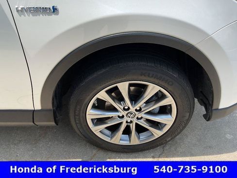 Used 2017 Toyota RAV4 Limited w/ Advanced Technology Package AWD/4WD image 13