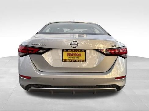 Used 2020 Nissan Sentra SV image 8
