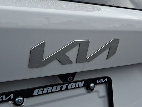 Used 2024 Kia Sorento SX Prestige AWD/4WD image 32