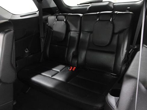 Used 2020 Ford Explorer Limited image 21