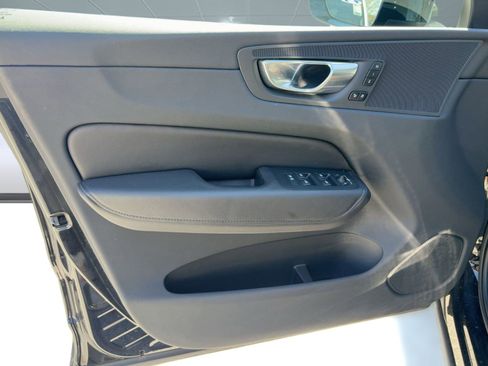 Certified 2023 Volvo XC60 B5 Plus image 22