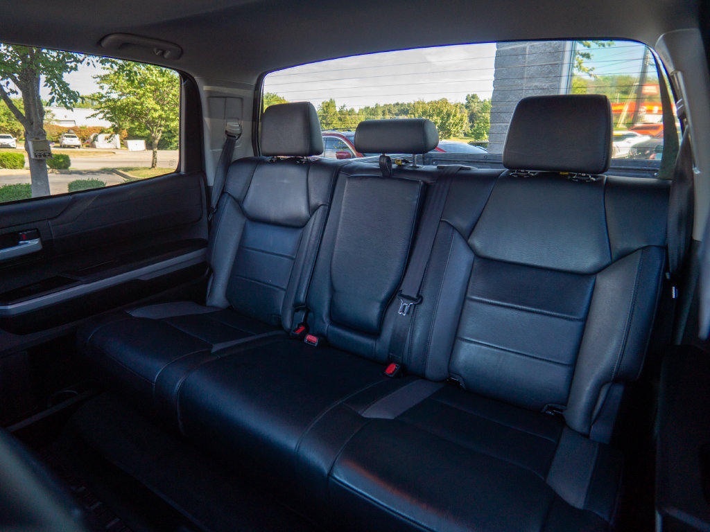 Used 2021 Toyota Tundra Limited w/ Limited Premium Package AWD/4WD image 31