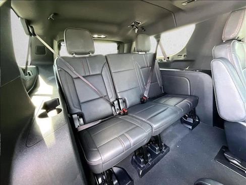 Used 2025 Chevrolet Suburban RST w/ Comfort Package RWD image 30