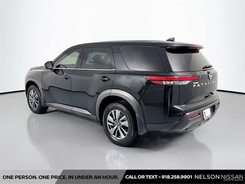 Certified 2022 Nissan Pathfinder S FWD image 7