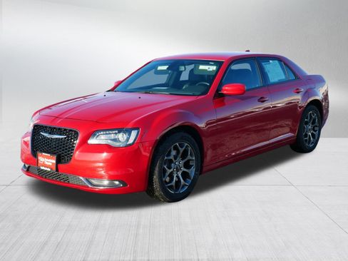 Used 2017 Chrysler 300 S image 3