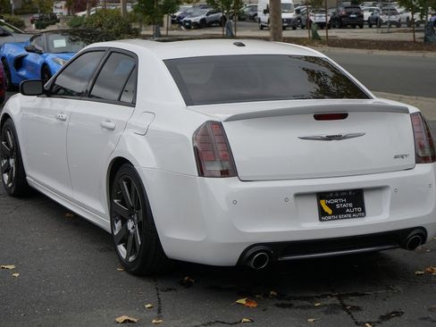 Used 2014 Chrysler 300 SRT8 w/ Leather Interior Group image 10