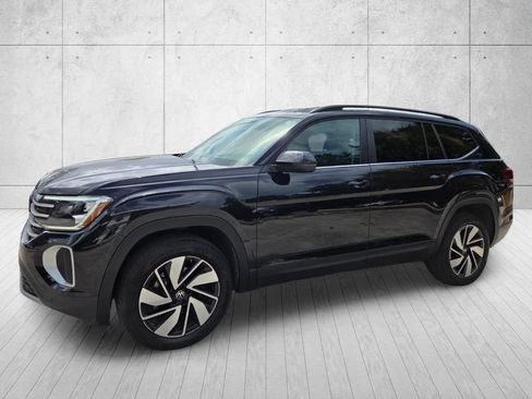 Used 2026 Volkswagen Atlas SE AWD/4WD image 1