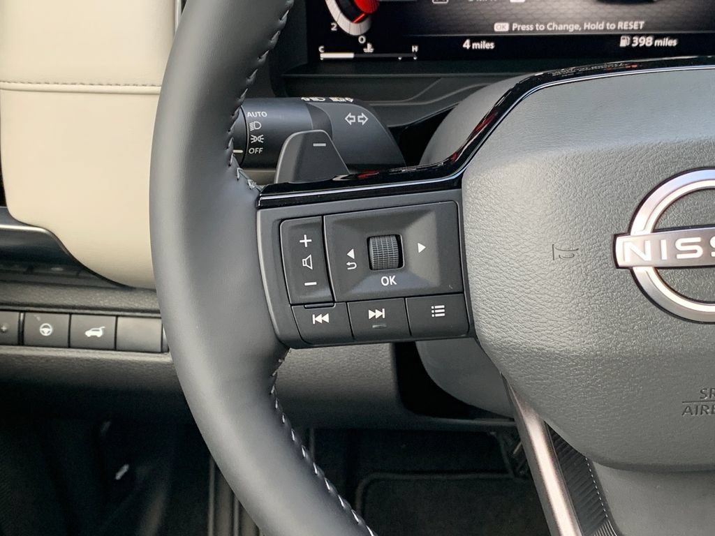 New 2026 Nissan Pathfinder SL w/ SL Premium Package FWD image 9