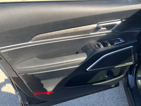 Used 2023 Kia Telluride EX X-Line image 7