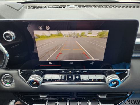 New 2025 GMC Canyon Elevation w/ Convenience Package image 11