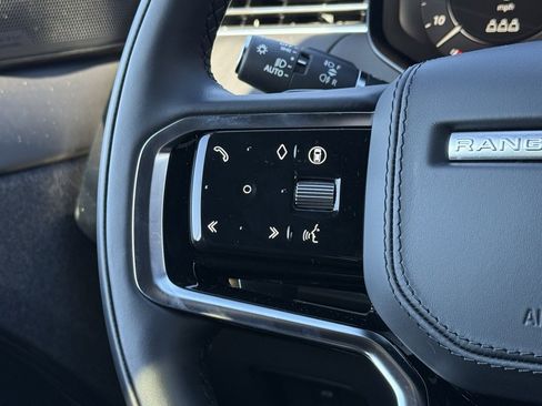 New 2025 Land Rover Range Rover Sport SE image 19