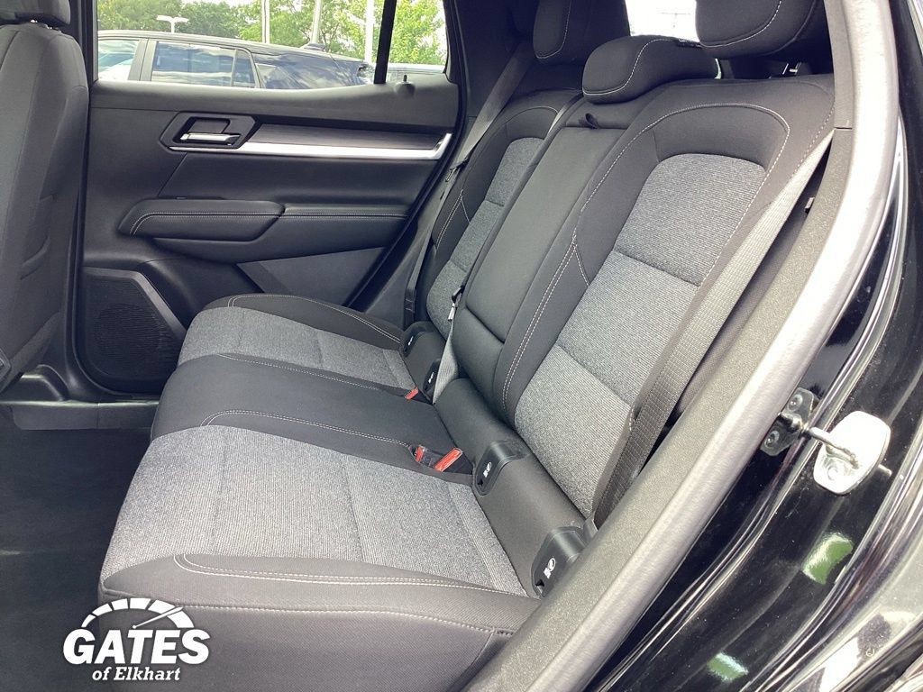 Used 2025 GMC Terrain Elevation AWD/4WD image 17