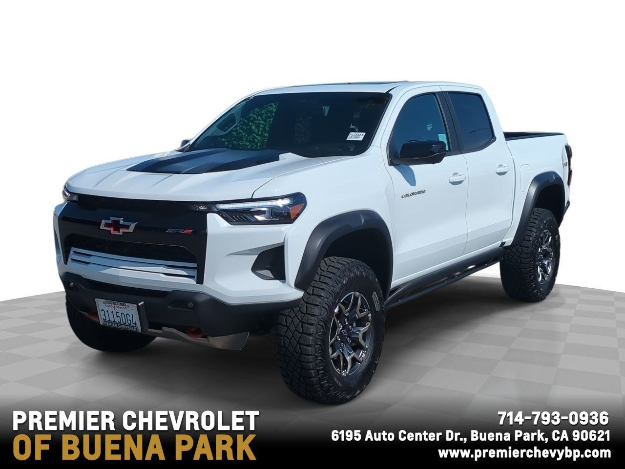Used 2025 Chevrolet Colorado ZR2 w/ Technology Package AWD/4WD image 1