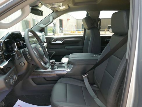 New 2026 Chevrolet Silverado 1500 LTZ w/ Max Trailering Package image 14