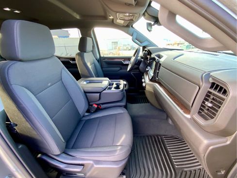 New 2026 GMC Sierra 1500 SLE image 28