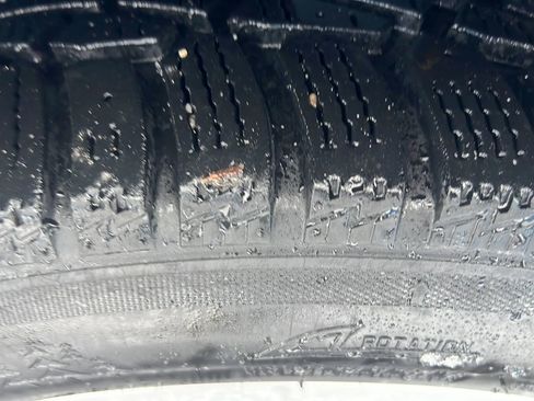 Used 2011 Nissan Leaf SL image 27