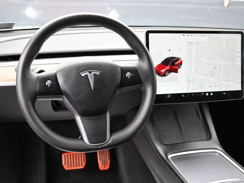 Used 2023 Tesla Model Y Long Range image 35