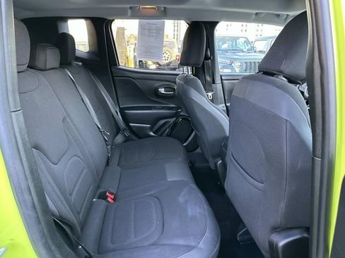 Used 2017 Jeep Renegade Altitude image 11