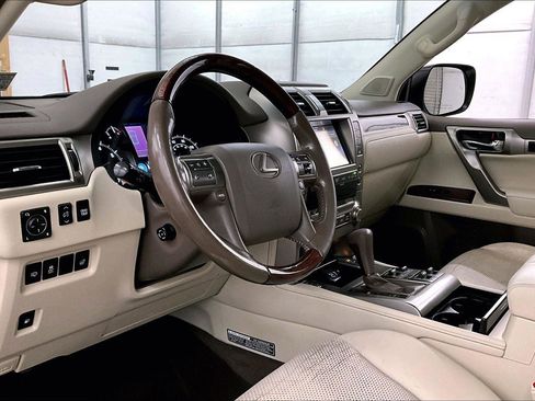 Used 2015 Lexus GX 460 Luxury image 13