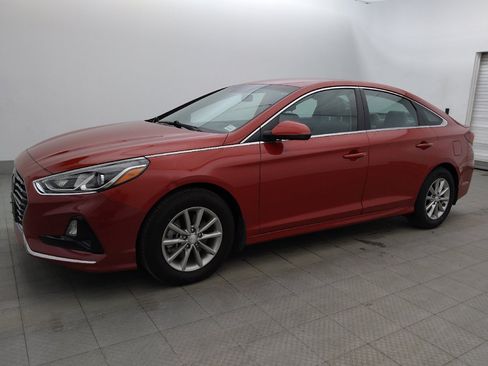 Used 2018 Hyundai Sonata SE FWD image 2