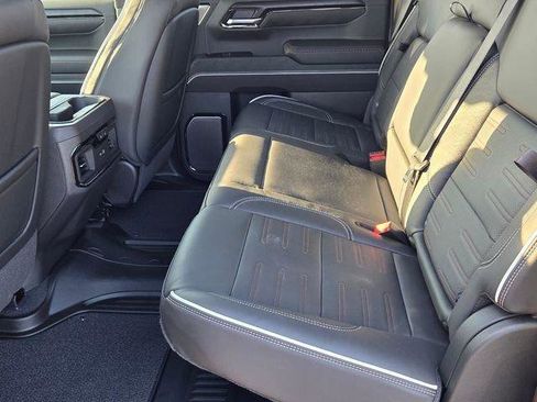 New 2026 GMC Sierra 1500 AT4X w/ LPO, Black Badging Package AWD/4WD image 10