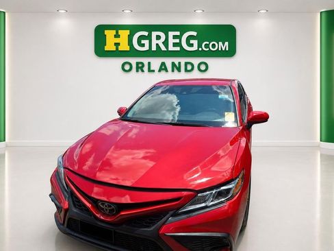 Used 2021 Toyota Camry SE FWD image 7