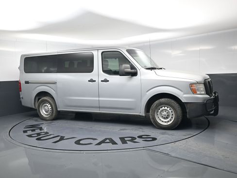 Used 2017 Nissan NV 3500 S w/ Power Package image 2
