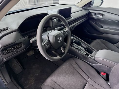 Used 2025 Honda Accord LX image 7