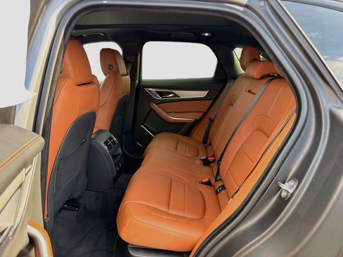 New 2026 Jaguar F-PACE R-Dynamic S AWD/4WD image 21