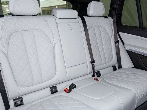 New 2026 BMW X5 xDrive40i w/ Climate Comfort Package image 35