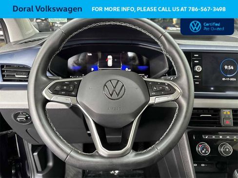 Used 2023 Volkswagen Taos SE w/ Panoramic Sunroof Package image 15