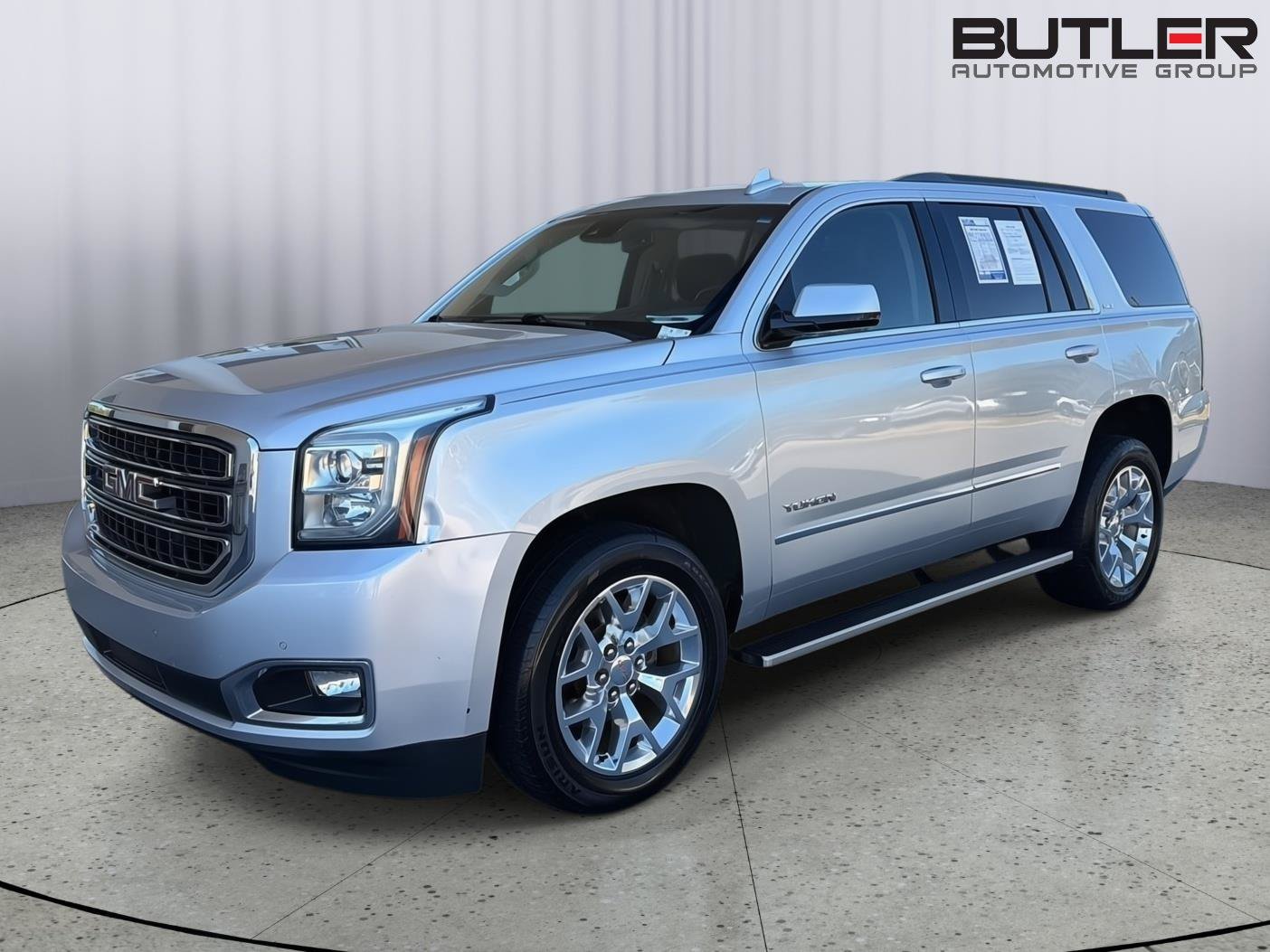 Used 2017 GMC Yukon SLT RWD image 1