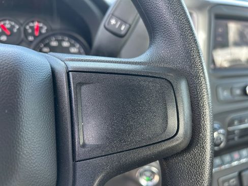 Used 2025 Chevrolet Silverado 1500 W/T image 17