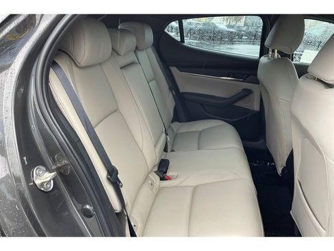 Certified 2023 MAZDA MAZDA3 s w/ Appearance Package image 18