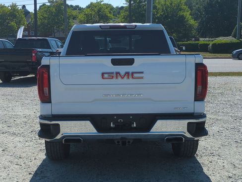 Used 2023 GMC Sierra 1500 SLT w/ SLT Convenience Package AWD/4WD image 9
