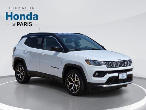 Used 2025 Jeep Compass Limited AWD/4WD image 3