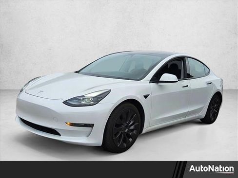 Used 2021 Tesla Model 3 Long Range image 1