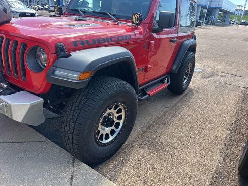 Used 2021 Jeep Wrangler Rubicon AWD/4WD image 2