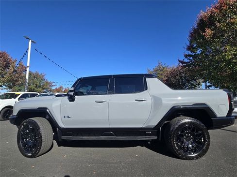Used 2024 GMC Hummer EV 2X image 7