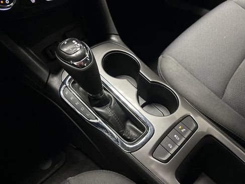 Used 2019 Chevrolet Cruze LT image 37