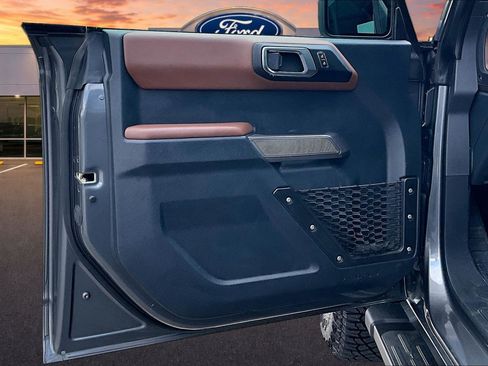 Certified 2023 Ford Bronco Outer Banks w/ Sasquatch Package AWD/4WD image 23
