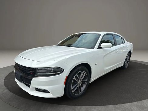 Used 2018 Dodge Charger GT image 1
