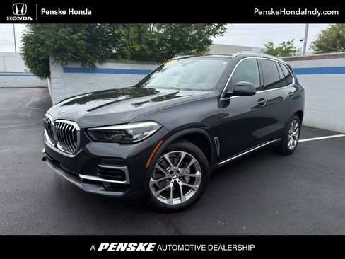 Used 2023 BMW X5 xDrive40i AWD/4WD image 1