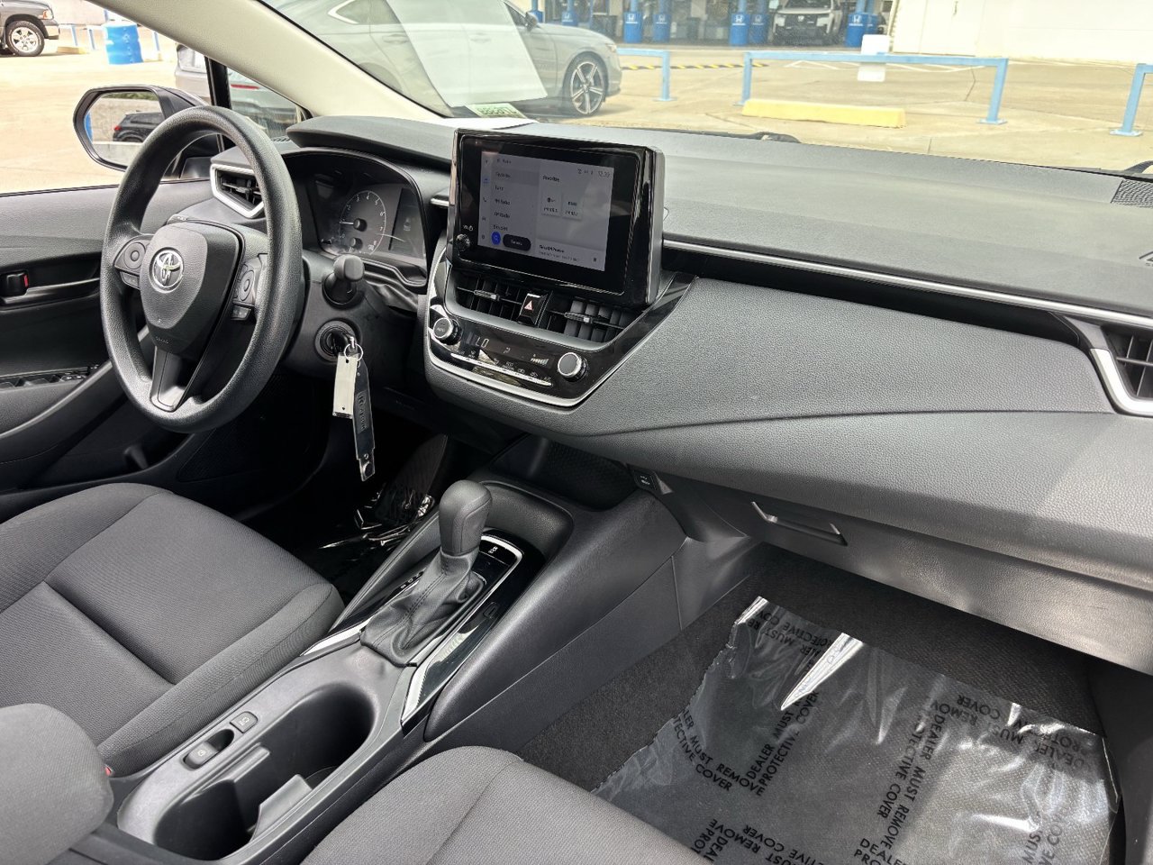 Used 2024 Toyota Corolla LE FWD image 10