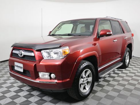 Used 2013 Toyota 4Runner SR5 w/ Premium Pkg AWD/4WD image 5