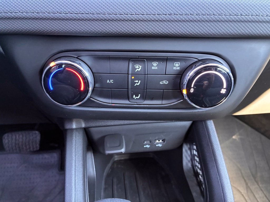 Used 2024 Chevrolet TrailBlazer LS AWD/4WD image 34