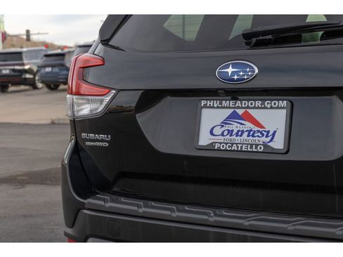 Used 2021 Subaru Forester Premium image 30