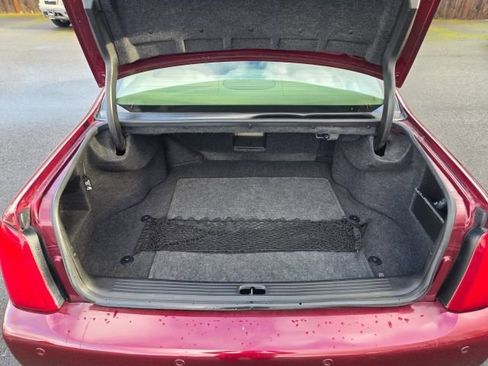 Used 2002 Cadillac De Ville w/ Comfort/Convenience Pkg image 34