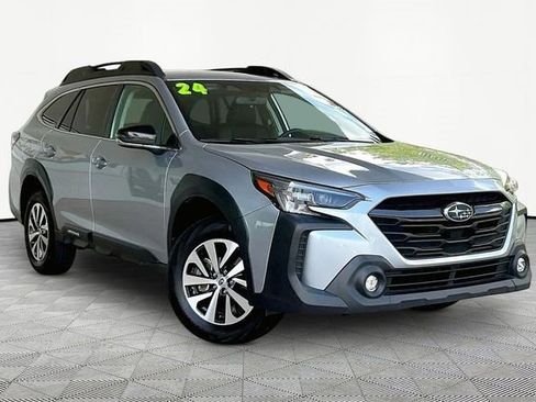 Used 2024 Subaru Outback Premium AWD/4WD image 10